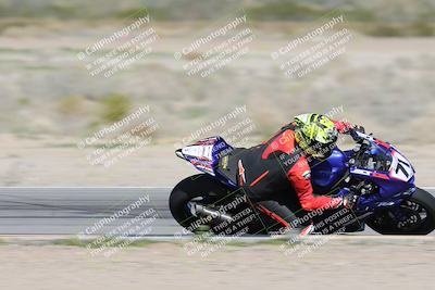 media/Jan-15-2026-Racers Edge (Thu) [[dfebeb70ab]]/2-A Group/Session 3 (Turn 15 Inside Pans)/